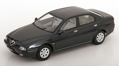 Triple alfa romeo 166 - 1:18,